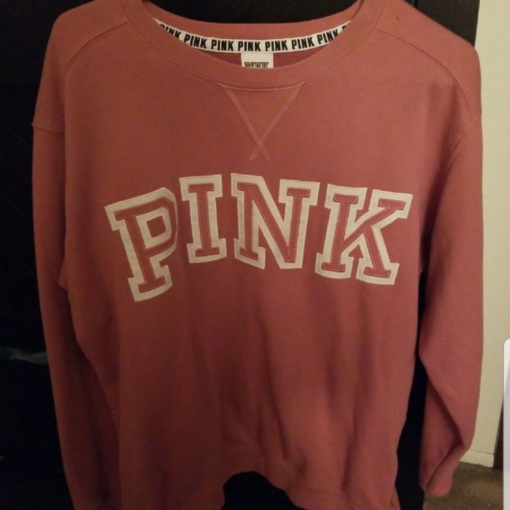 vs pink crew neck